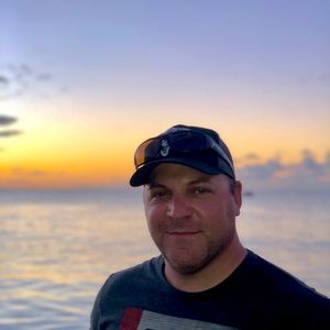 Meet your Posher, Todd